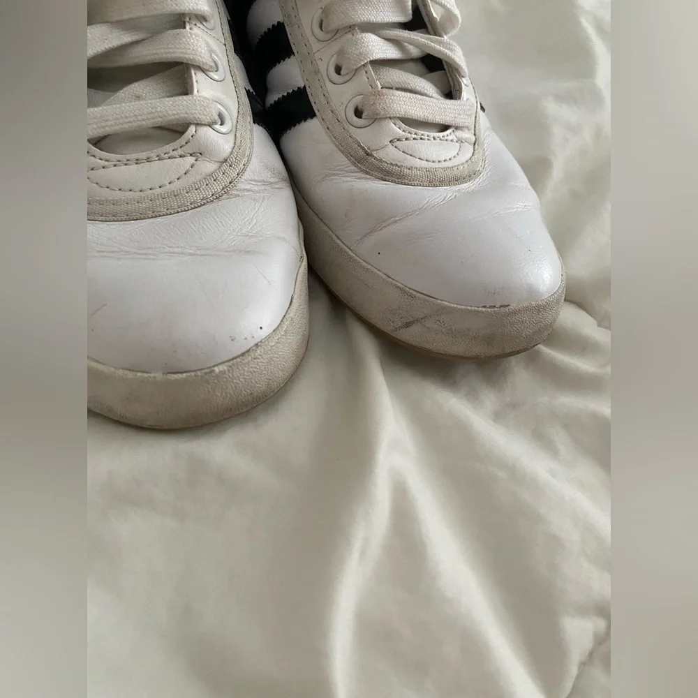 Adidas black and white high top shoes - Picture 6 of 8